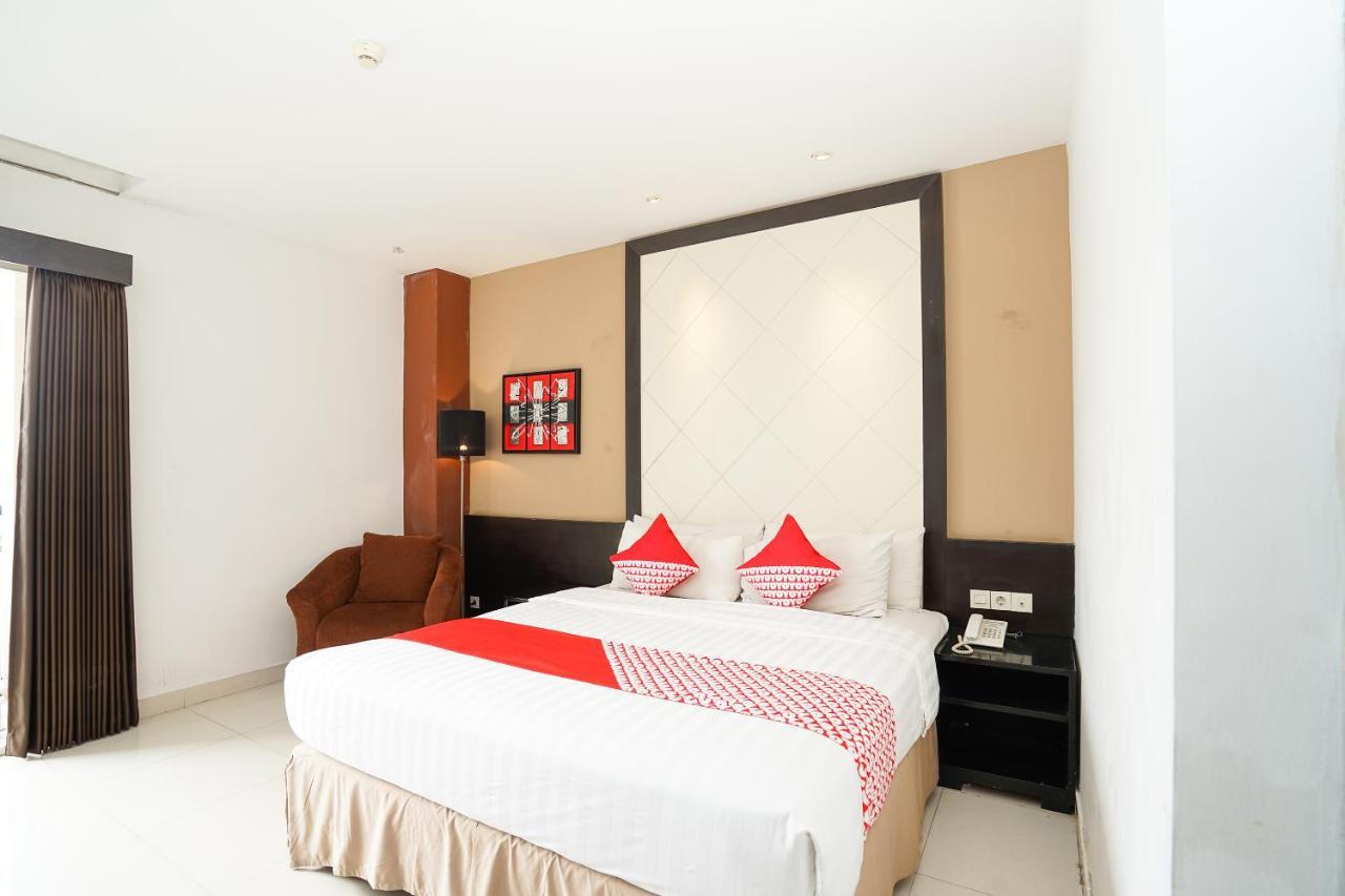 Oyo 197 Prime Royal Hotel Kapasari Zewnętrze zdjęcie